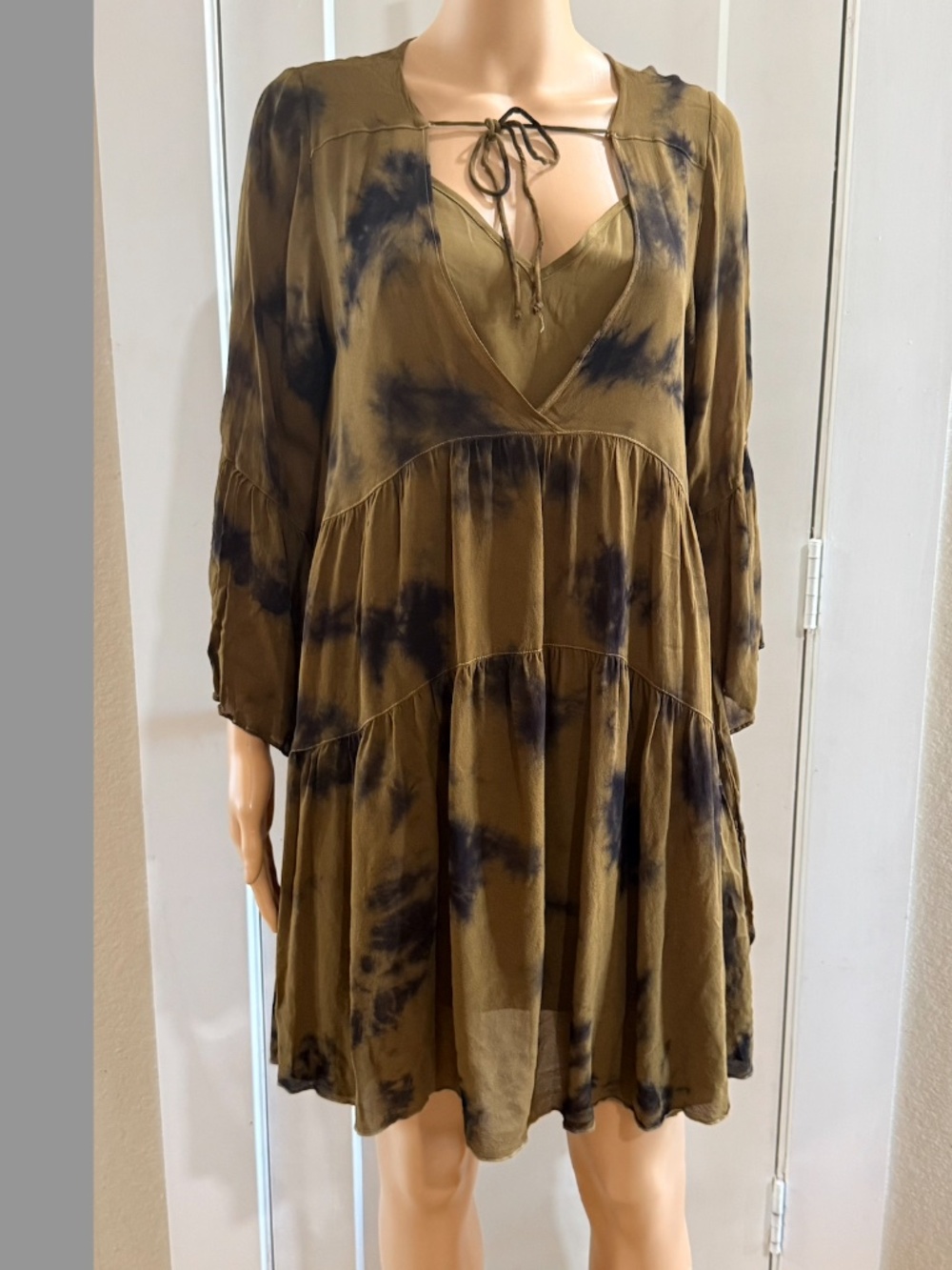 Young Fabulous & Broke Mid Sleeve Tie Dye Dress with Slip Underneath Size S